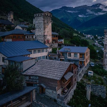 Hotel Old House 메스티아 외부 사진