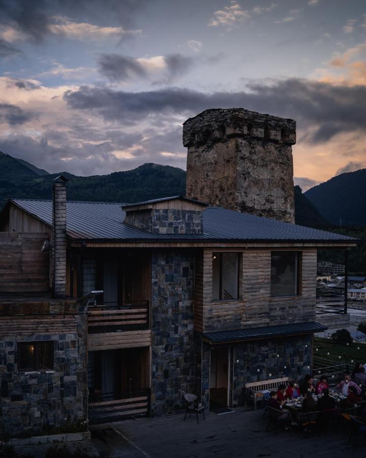 Hotel Old House 메스티아 외부 사진
